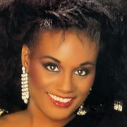 Evelyn Thomas