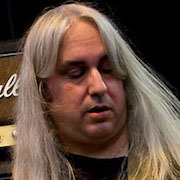 J Mascis