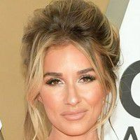 Jessie James Decker