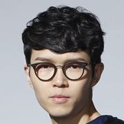 Khalil Fong