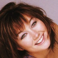 Lari White