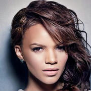 Leslie Grace