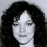 Shirley Eikhard